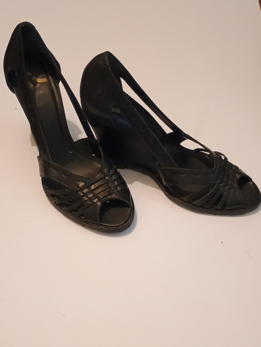 Report Black Peep-Toe Wedge Sandals